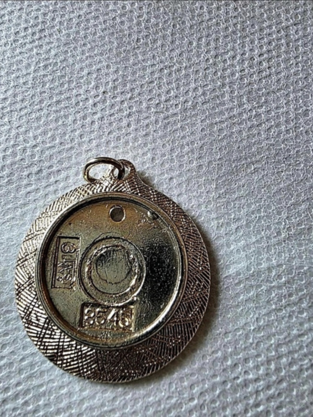 Vintage Round Photo Pendant Frame Gold